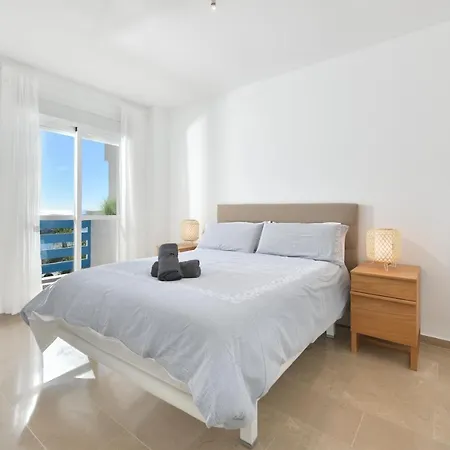 Apartment Charming Beachfront In Marina Estepona